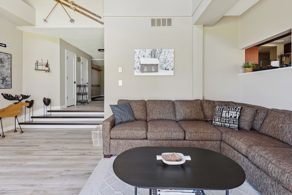 Wintergreen Condos