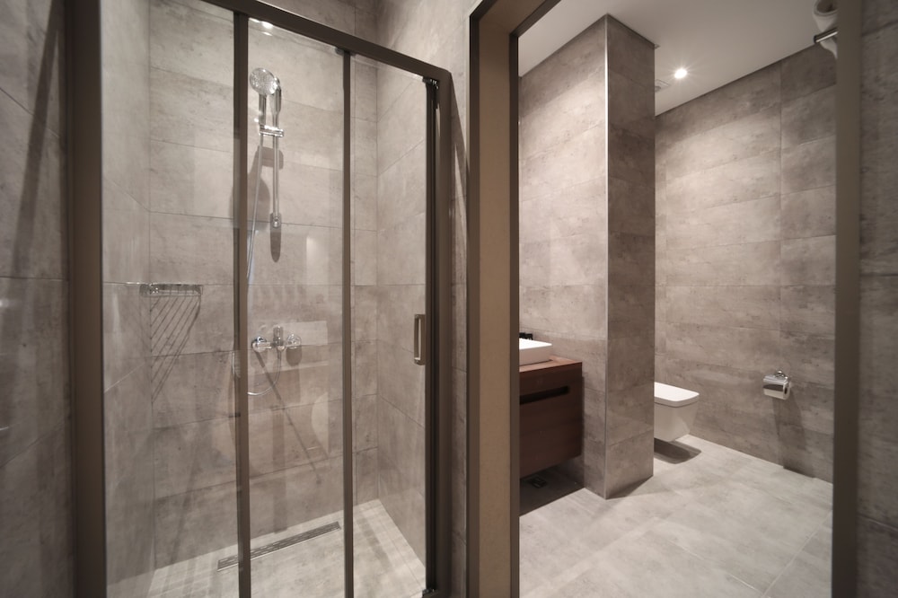 Gatto Suites & Residence