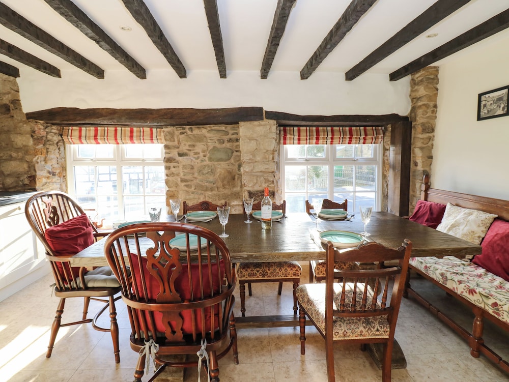 Rose Hip Cottage