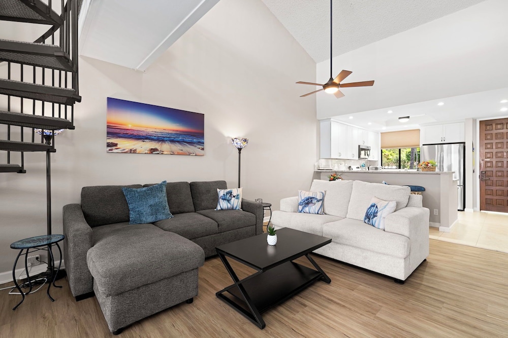 Fantastic Ocean & Golf Course Views - Close to Shopping & Beaches - Vrkcv