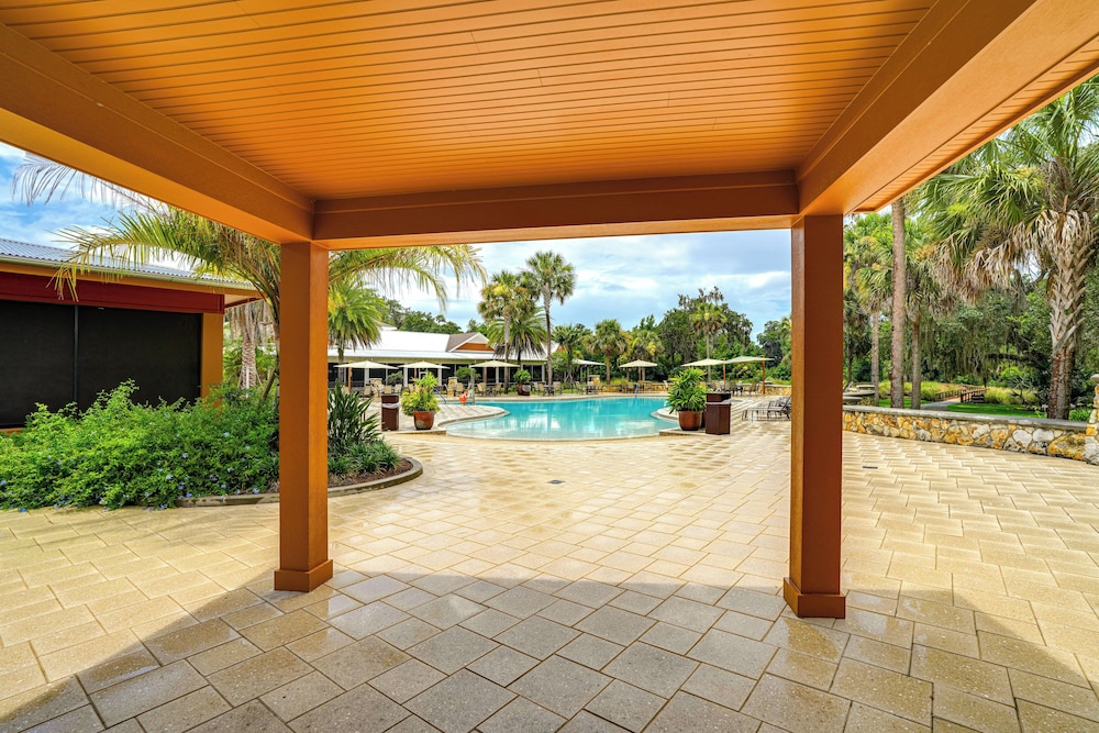 Pool & Golf Access: Vibrant Home in The Villages!