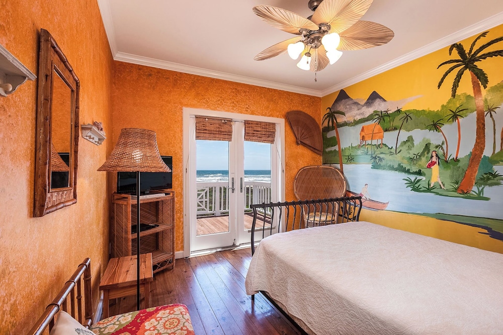 Breakers Pointe by Ryson Vacation Rentals