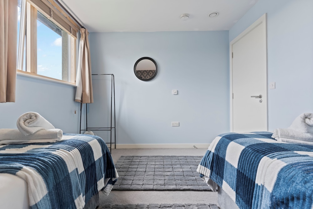 Retreat Private Rooftop 3 Bedroom Apartment