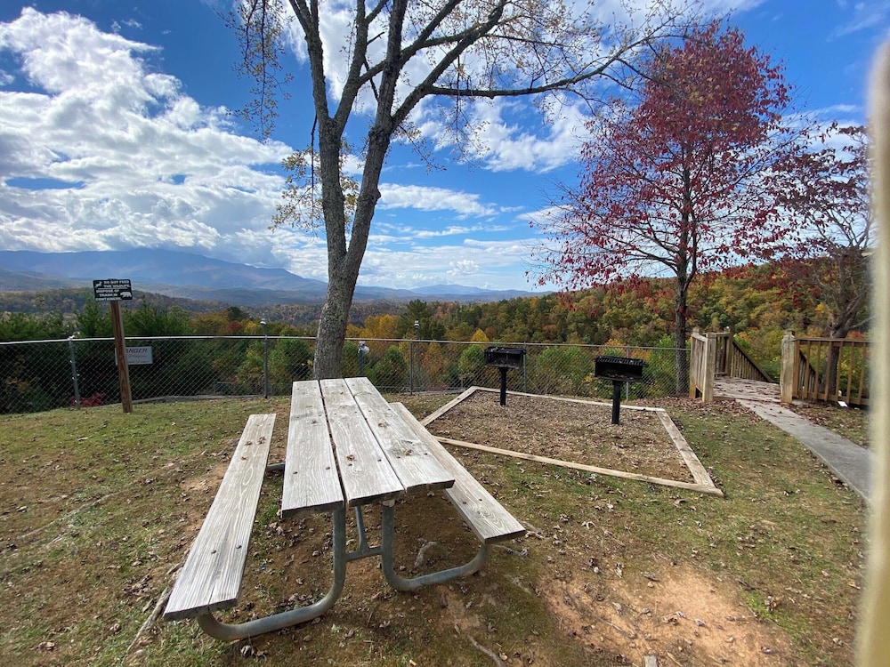 Mountain Vista by Jackson Mountain Rentals