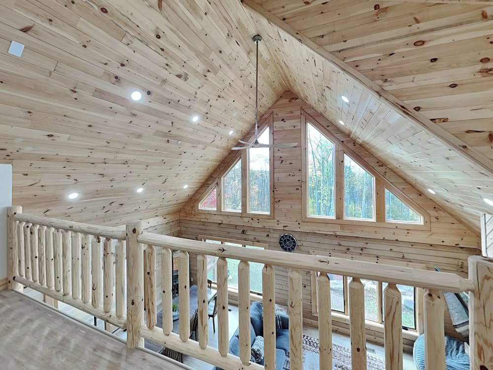 Majestic Manor by Taylor Made Deep Creek