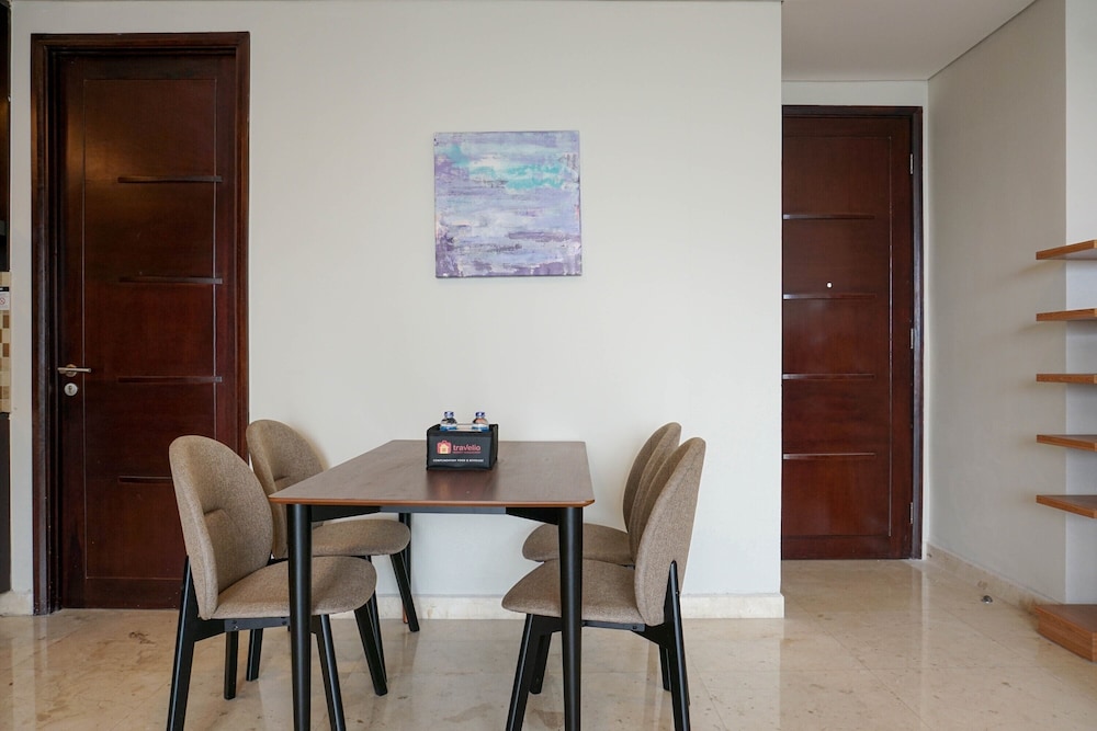Relaxing 2BR at The Empyreal Condominium Epicentrum Apartment By Travelio view 4