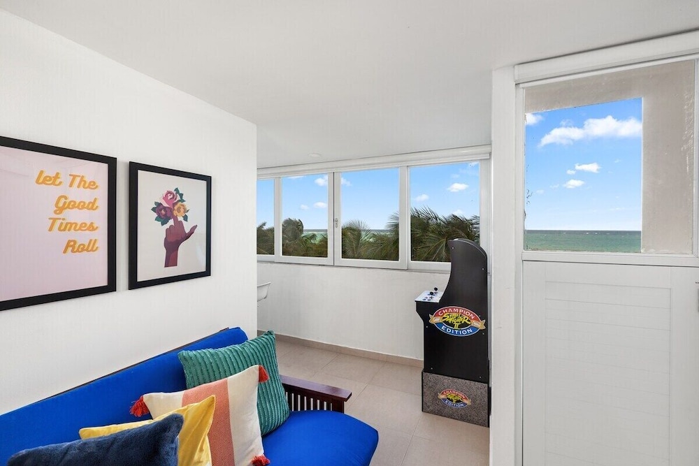 Puerto Rico Condado Beachfront w Pool Rental Otium Rentals - Property Image 28