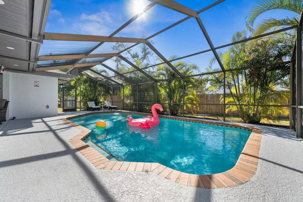 The Tropical Retreat