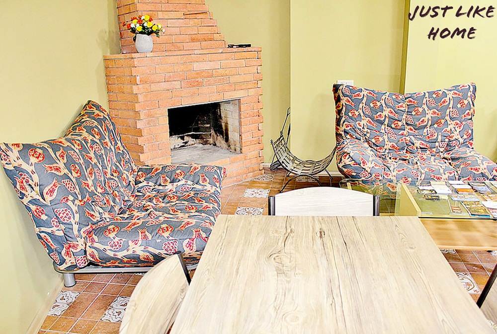 Red Fox Guesthouse