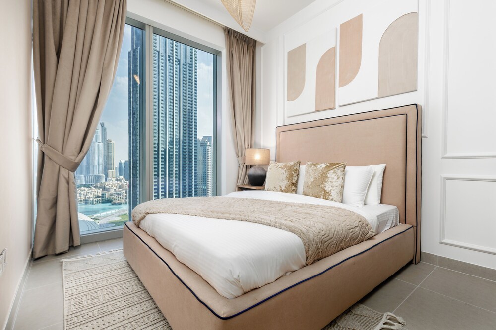 Venduras - Luxurious 4BR Burj Downtown