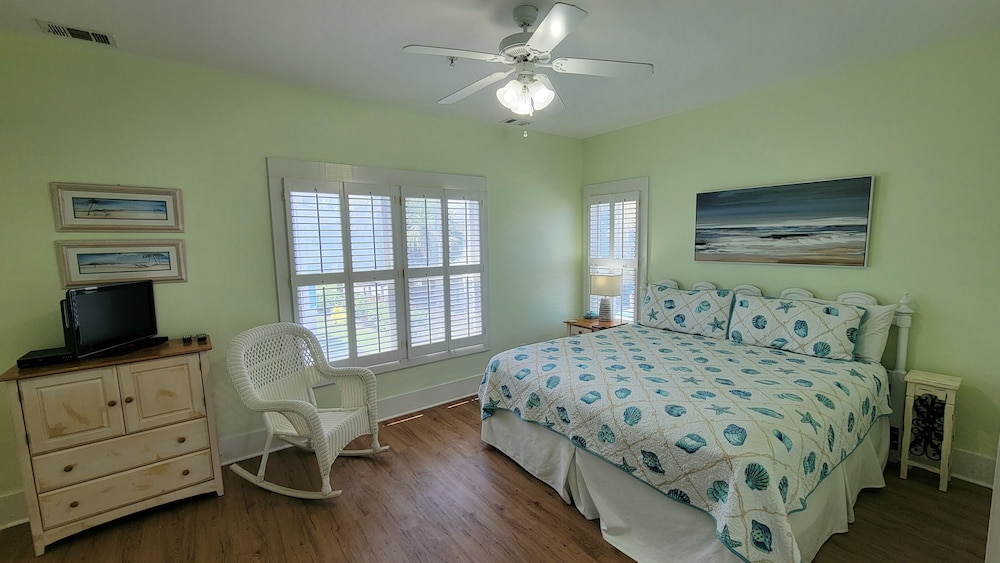 203 Butler Avenue by Tybee Vacation Rentals