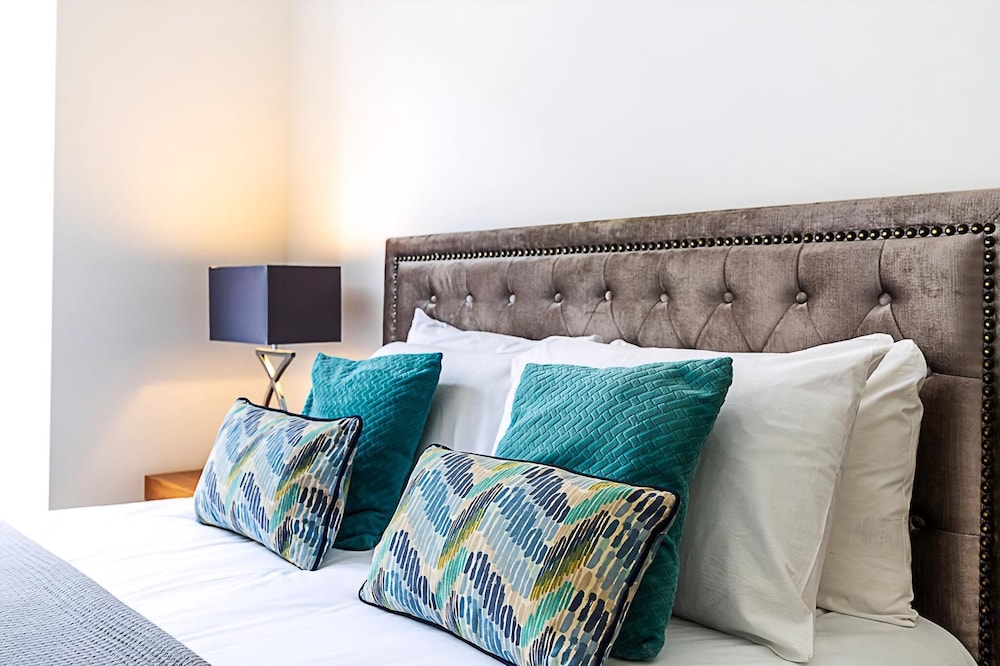 Stylish Two-bed Flat Near Oxford Circus