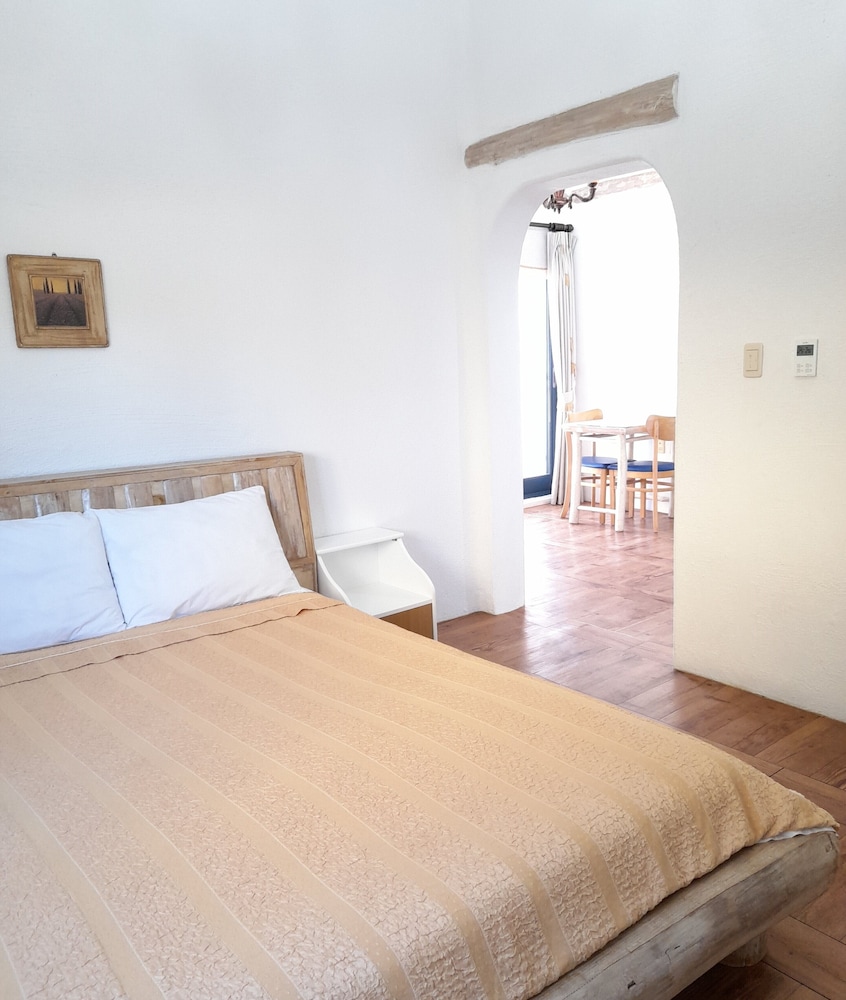 Lime Orange Vill Pension