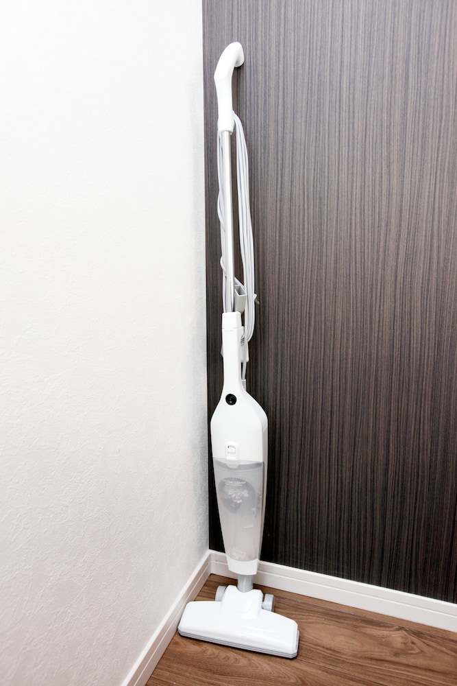 Higashi-Rokugo House WHITE by Tranova