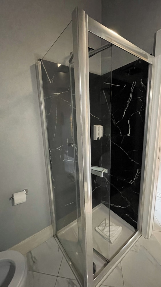 Rhome Luxury suite