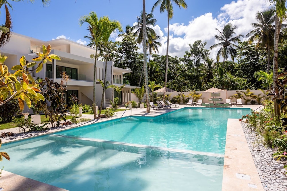 Hotel Louisa Aparthotel Las Terrenas - Image 1