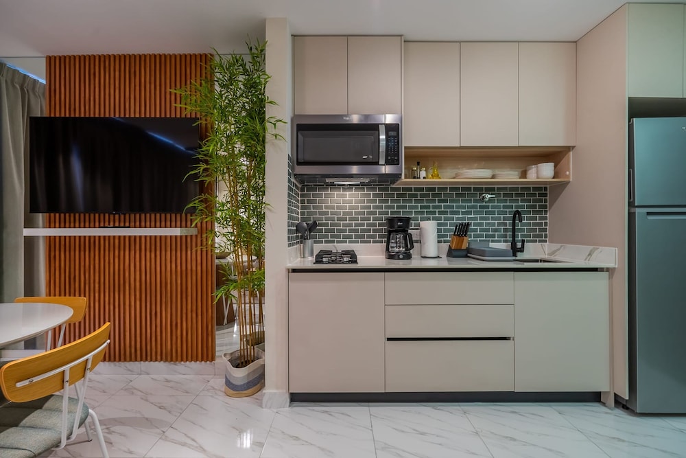 w Majestic 1BR w Beautiful View in Calle 50
