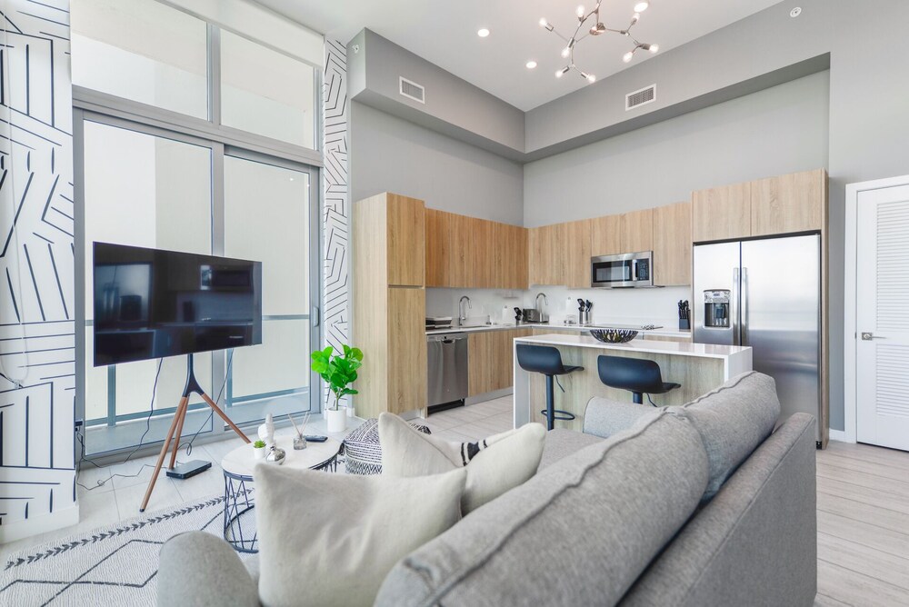Luxury Condo with Den at Design District