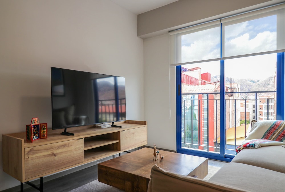 w Wonderful 2BR w Perfect Balcony in Cusco