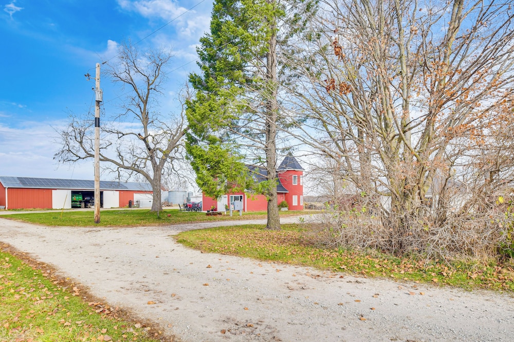 Sauna & Private Hot Tub: Kirkwood Farmhouse!