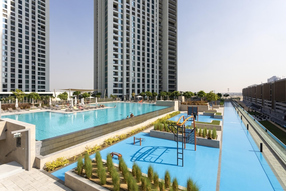 Luxe 2BR With Amazing Views AT Downtown Views — recepcion & lobby