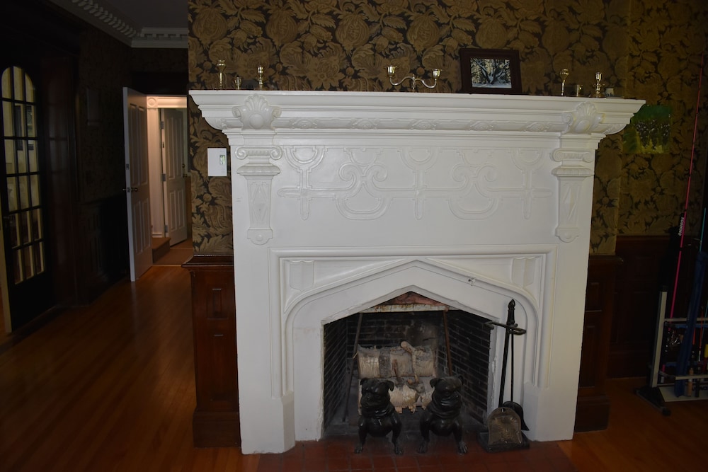 Fredericton Vacations - By The River Bedbreakfast - Property Image 3