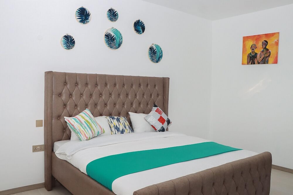 Lux Suites Royal Oak Residency — Nairobi