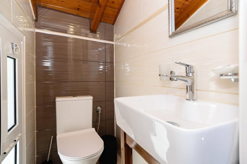 Marianthi s Maisonette view 4