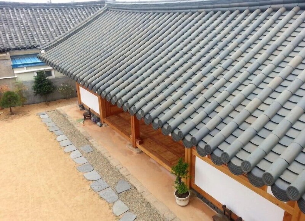 Happy Village Syeobul Guesthouse