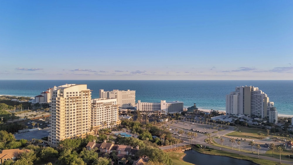 Resort Condo Steps to Beach Pool, Hot Tub, Tennis, Golf Sandestin, Miramar Beach