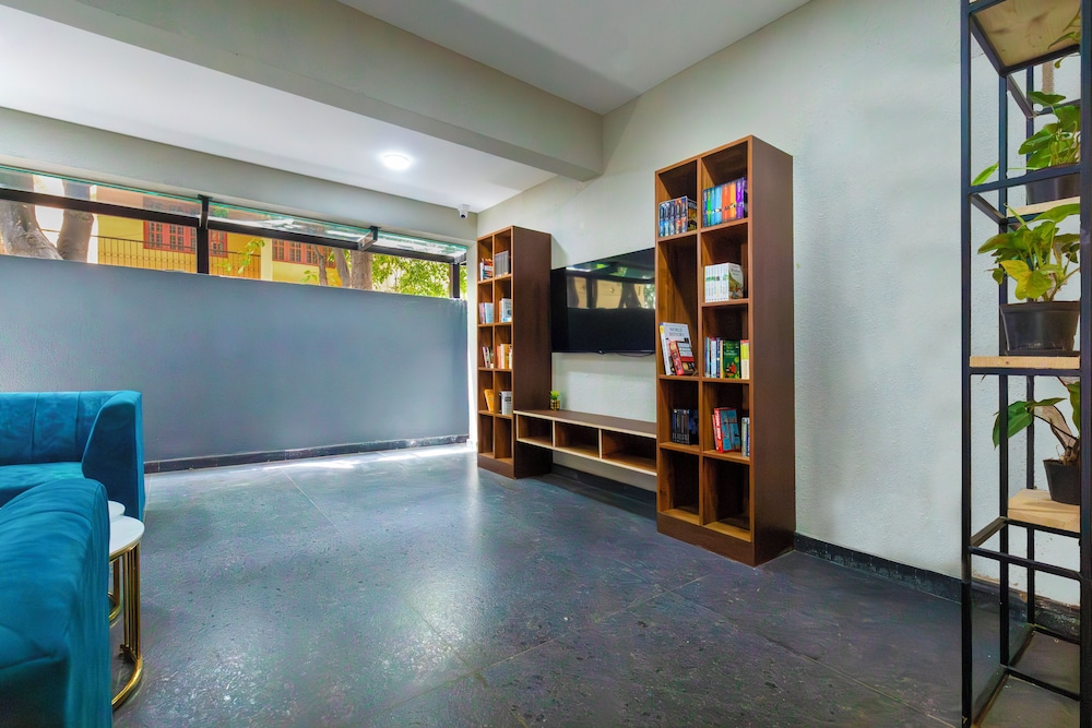 Buteak Suites