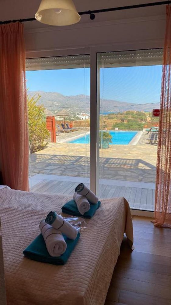 Villa Glan Y Mor in Agios Nikolaos