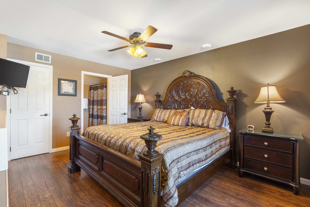 Branson Blessing Condo for 8!