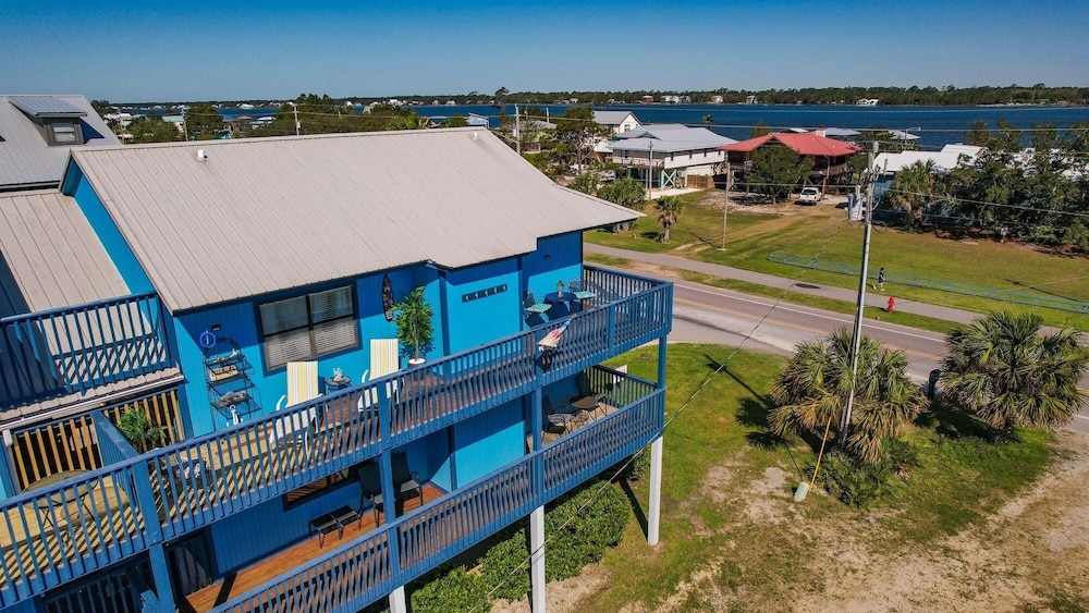 Lagoon Sun 5 1 Bedroom Condo by RedAwning