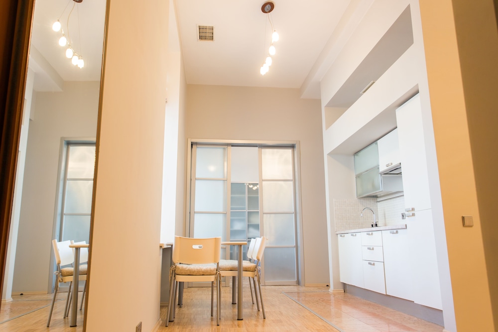 hth24 Apartment on Angliyskaya Naberezhnaya 20-54