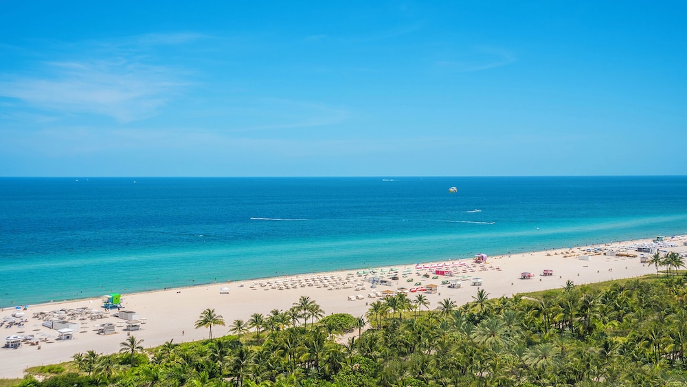 Luxury Vacation Rentals at The Setai by LRMB