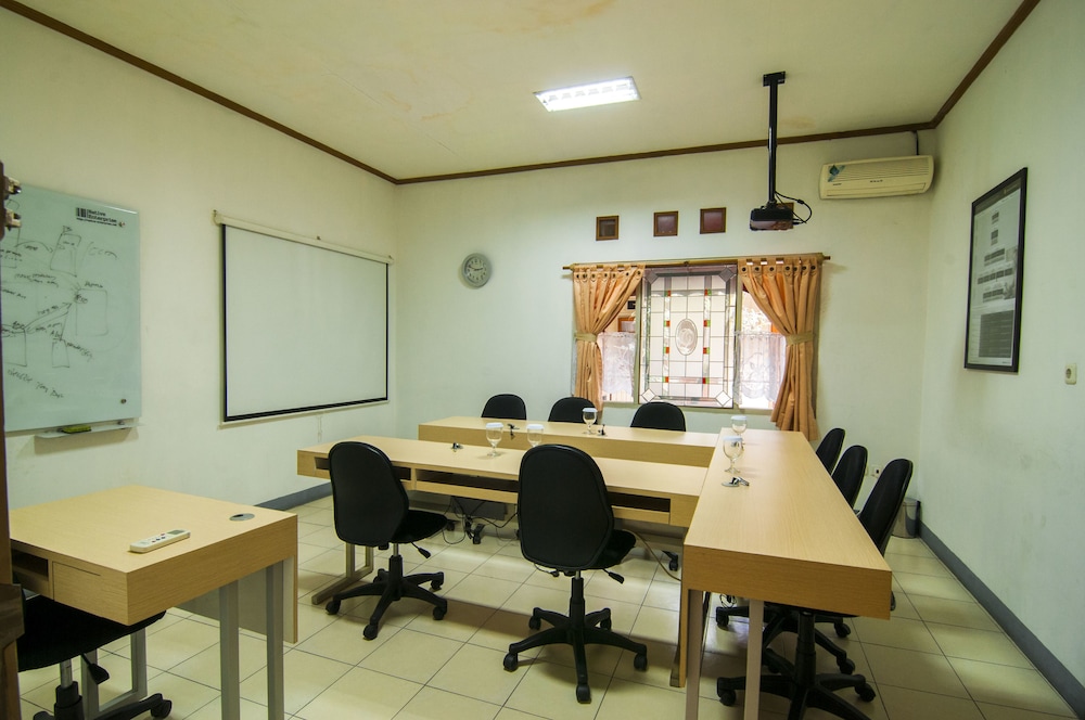 meeting & event spaces