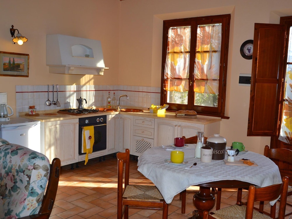 Holiday Home With Pool in Stabbia photo 2