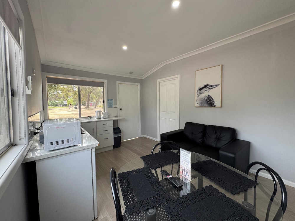 Hay Caravan Park
