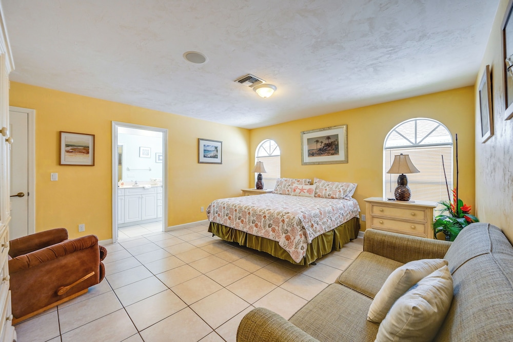 2 Mi to Beach: Naples Home w/ Pool!