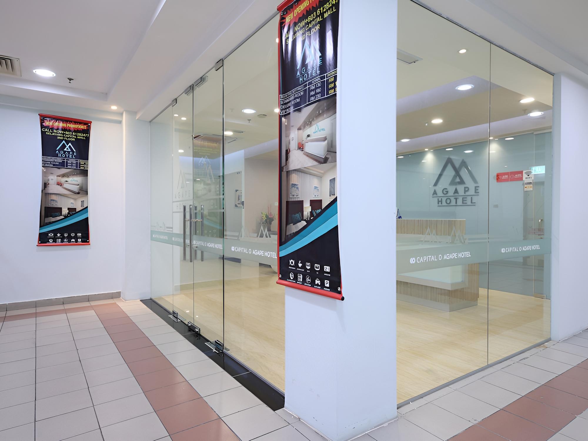 Super OYO Capital O 1225 Agape Hotel Selayang