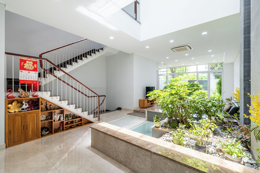 Thao Dien Garden Villa 5BR Luxury Oasis