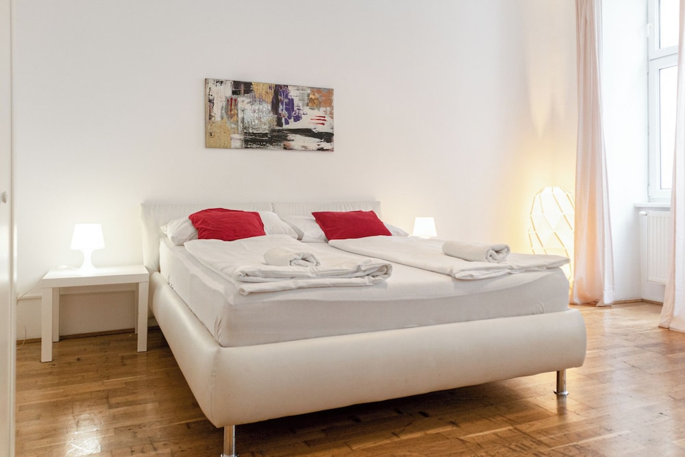 Affordable 3BR Apt Belvedere Vicinity