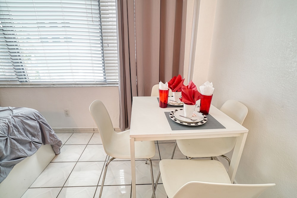 Private Apartments at the Casablanca