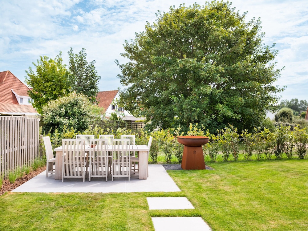 Villa in Koksijde Near the Sea