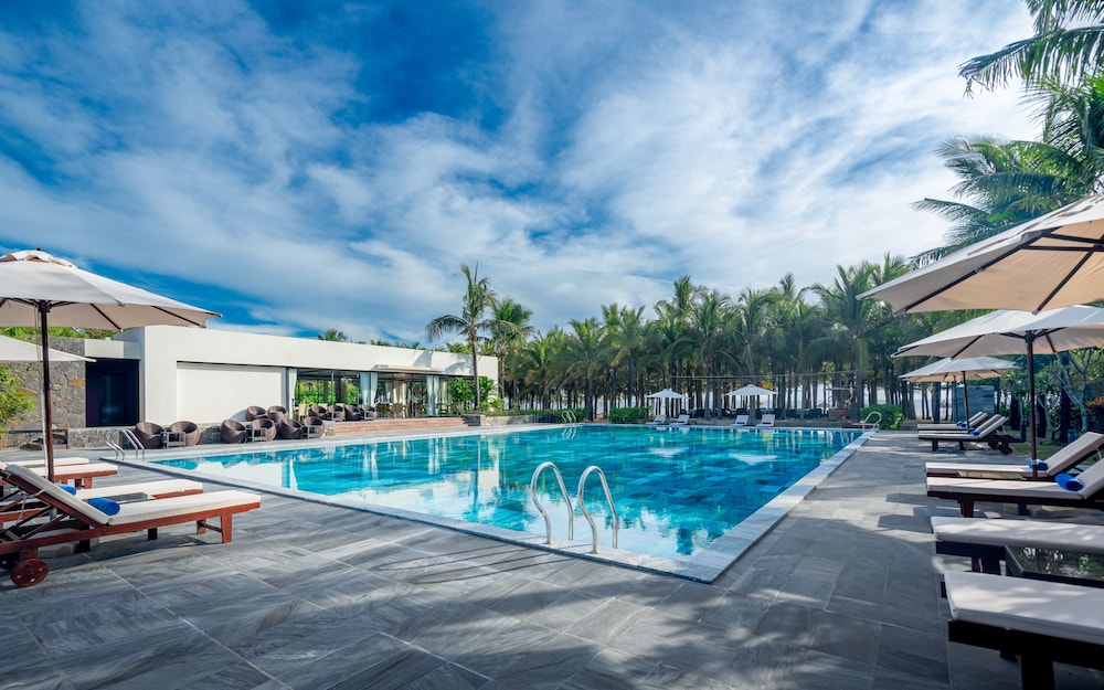 Pool Villa Linderburg