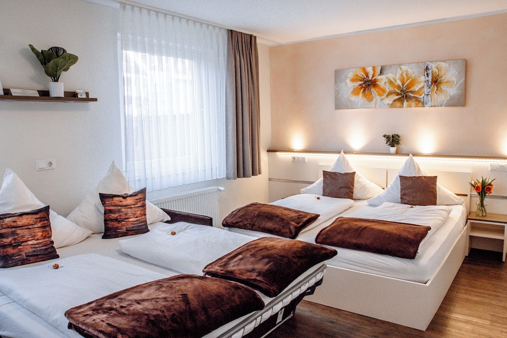 Berlin Vacations - Central Hotel Garni - Property Image 32