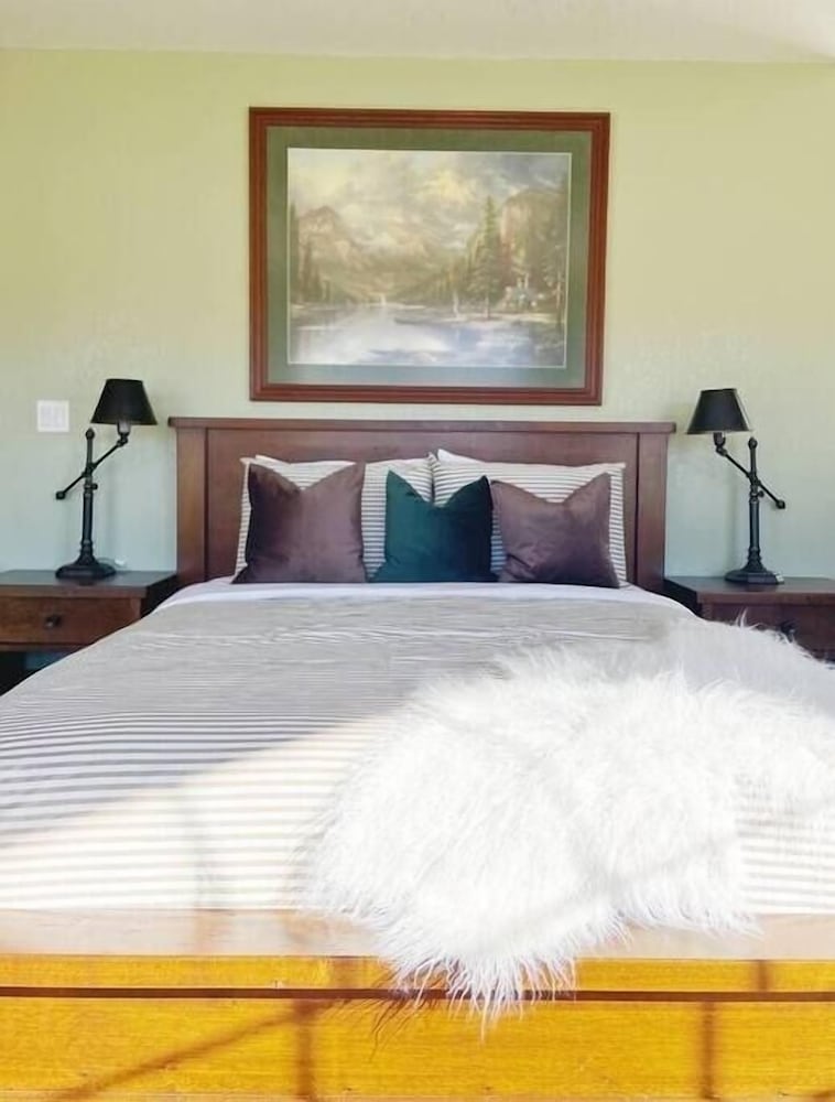 Lone Eagle Haven 3 Bedroom Home