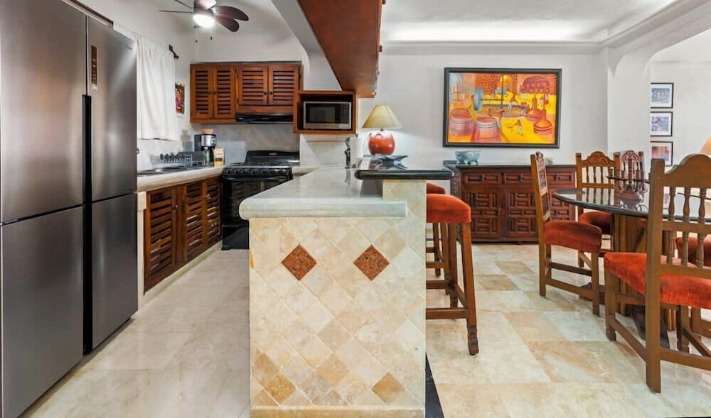 Ocean View 2Br Condo-balcony-beach-pool - 212