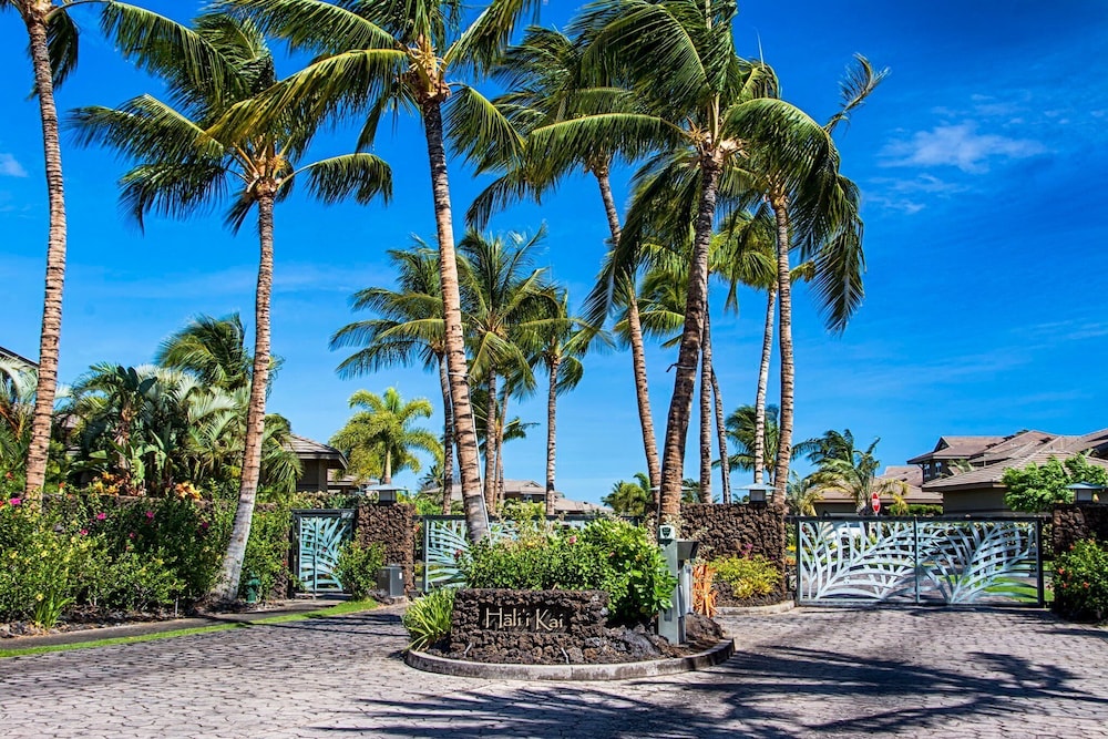 Golf Discount Included! Ocean, Golf & Mountain Views Near Shopping! - Vrkcv